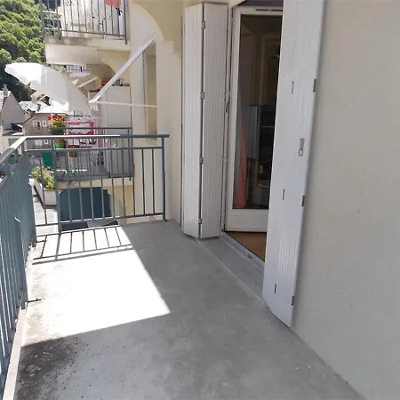 T2 Centre Luchon - Balcon Sud - Parking Prive - 4/6 Personnes - Fr-1-313-141 Apartament *